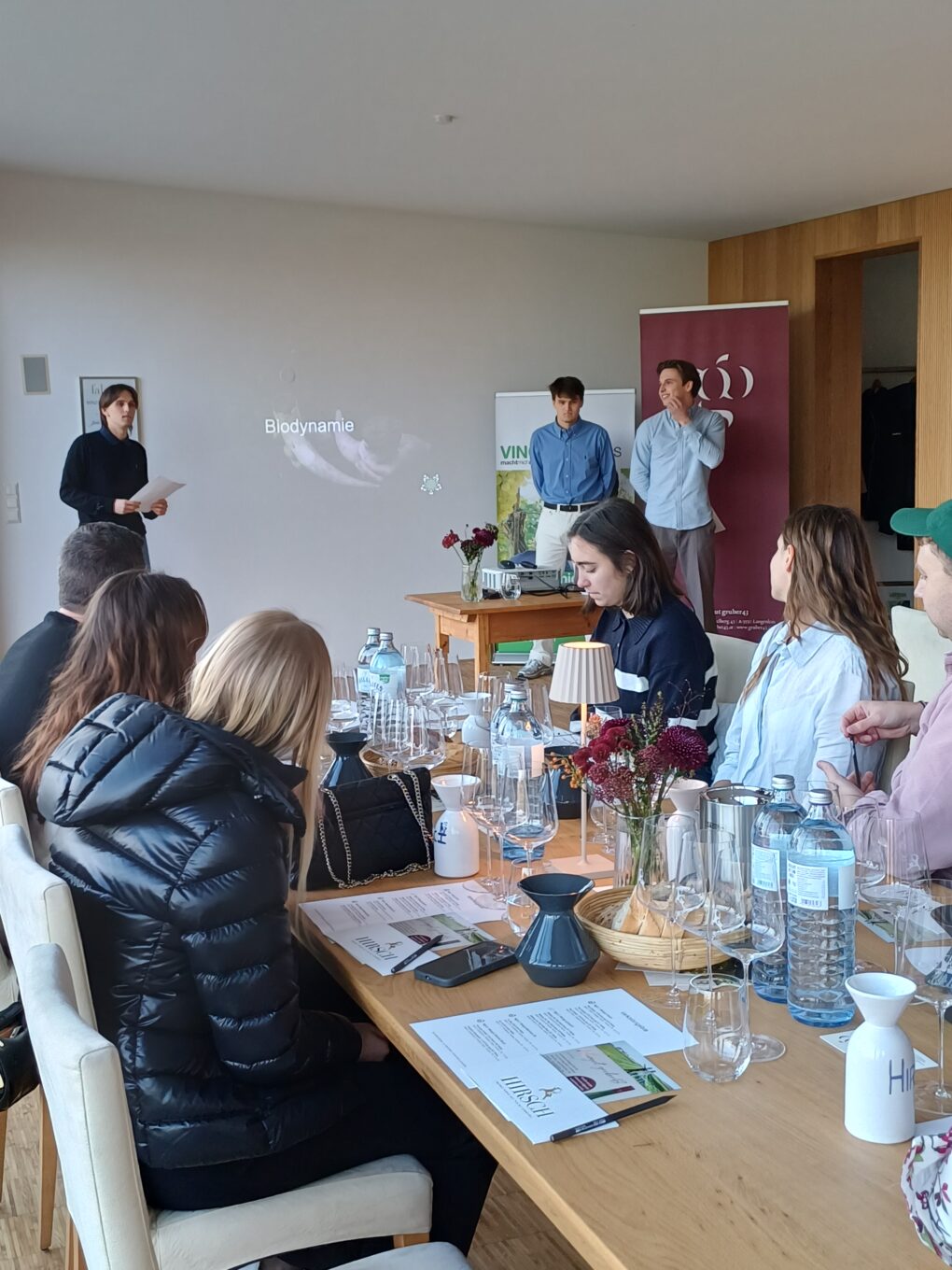 Diplomarbeitsteam der VINOHAKkrems zeigt, was biodynamische Weine wirklich können